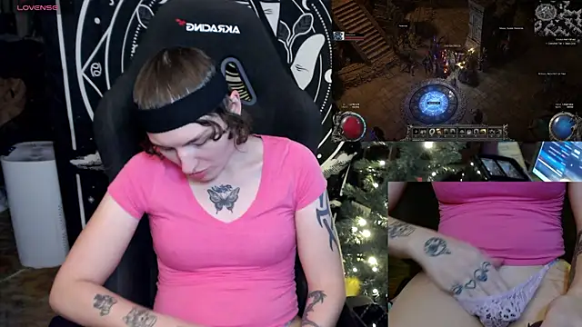 Snapshot of BrandiWRLD_999 chatting on January 2025 04:33:01 AM BrandiWRLD 999 online show from January 2025 04:33:01 AM