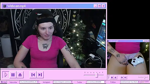 Snapshot of BrandiWRLD_999 chatting on January 2025 11:56:01 PM BrandiWRLD 999 online show from January 2025 11:56:01 PM