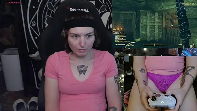 Snapshot of BrandiWRLD_999 chatting on January 2025 12:41:01 AM BrandiWRLD 999 online show from January 2025 12:41:01 AM