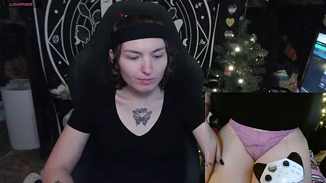 Snapshot of BrandiWRLD_999 chatting on January 2025 06:16:02 PM BrandiWRLD 999 online show from January 2025 06:16:02 PM