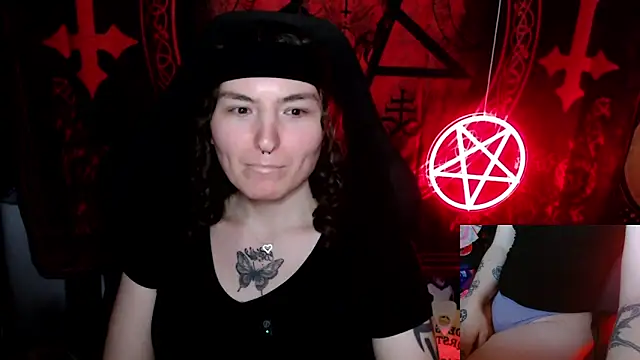 Snapshot of BrandiWRLD_999 chatting on October 2025 08:18:02 PM BrandiWRLD 999 online show from October 2025 08:18:02 PM