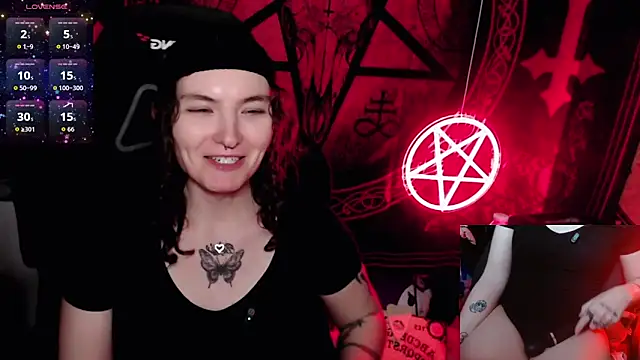 Snapshot of BrandiWRLD_999 chatting on October 2025 06:37:01 PM BrandiWRLD 999 online show from October 2025 06:37:01 PM