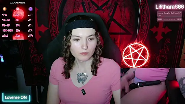 Snapshot of BrandiWRLD_999 chatting on November 2025 01:16:01 AM BrandiWRLD 999 online show from November 2025 01:16:01 AM