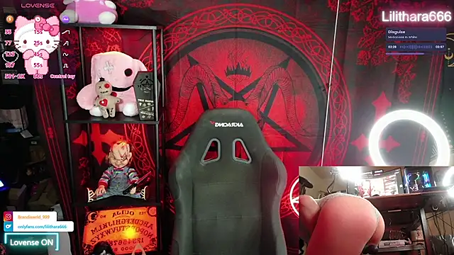 BrandiWRLD 999 online show from December 2025 06:36:02 PM