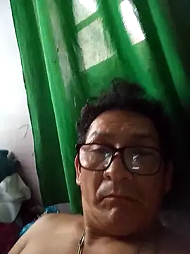 ardiente47 online show from February 2026 10:35:01 PM