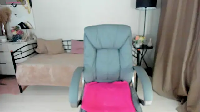 Snapshot of I_D_A chatting on January 2025 01:11:02 AM I D A online show from January 2025 01:11:02 AM