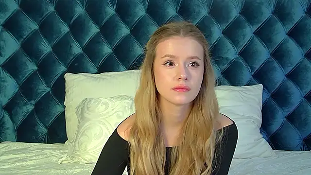 Snapshot of MilanaBalmain chatting on December 2025 04:05:01 PM MilanaBalmain online show from December 2025 04:05:01 PM