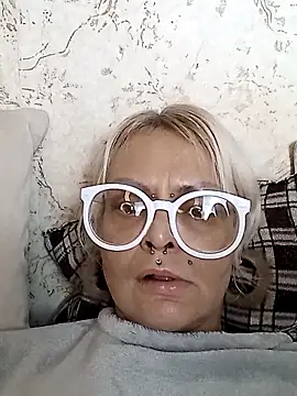 Gardener of Illusions online show from November 2025 06:34:01 AM