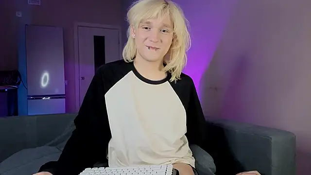 Gregory Byyrd online show from October 2025 07:34:01 PM