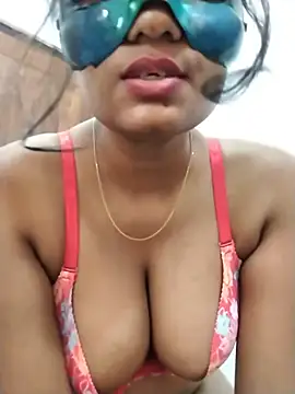 Snapshot of Zaraangle chatting on May 2026 11:28:02 AM Zaraangle online show from May 2026 11:28:02 AM