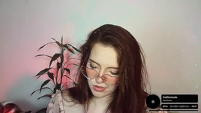 cherrybom969 online show from November 2025 03:31:01 AM