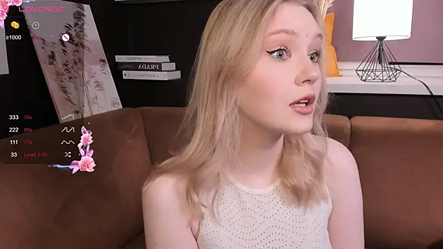 Snapshot of OraBIood chatting on March 2025 01:31:02 AM OraBIood online show from March 2025 01:31:02 AM