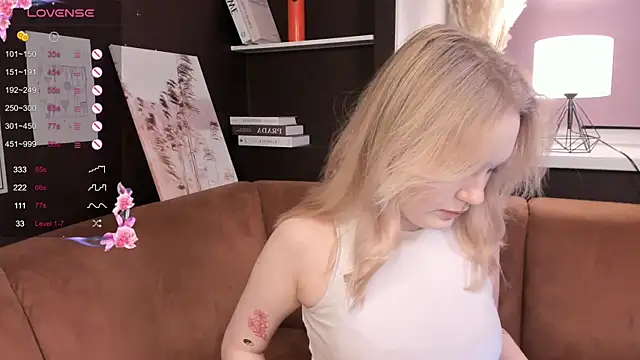 Snapshot of OraBIood chatting on March 2025 07:10:02 PM OraBIood online show from March 2025 07:10:02 PM