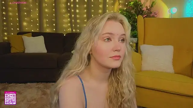 Snapshot of OraBIood chatting on September 2025 07:02:02 PM OraBIood online show from September 2025 07:02:02 PM