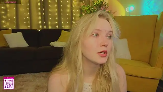 Snapshot of OraBIood chatting on September 2025 07:15:02 PM OraBIood online show from September 2025 07:15:02 PM