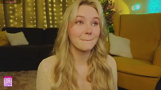 Snapshot of OraBIood chatting on September 2025 07:05:01 PM OraBIood online show from September 2025 07:05:01 PM