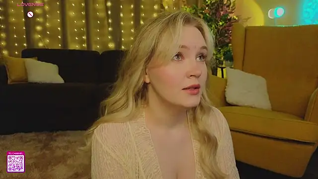 Snapshot of OraBIood chatting on September 2025 07:15:02 PM OraBIood online show from September 2025 07:15:02 PM