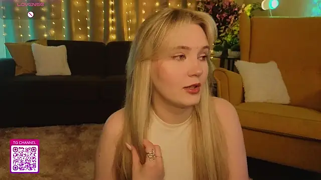 Snapshot of OraBIood chatting on September 2025 07:08:02 PM OraBIood online show from September 2025 07:08:02 PM