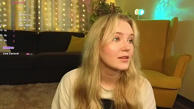 Snapshot of OraBIood chatting on October 2025 07:49:02 AM OraBIood online show from October 2025 07:49:02 AM