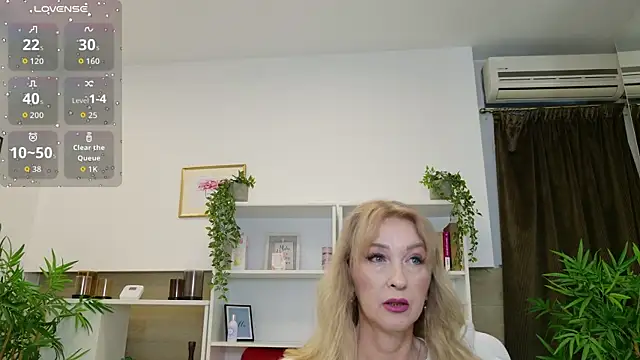 LadyLeea online show from June 2026 03:40:02 AM