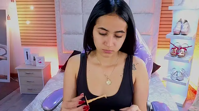 Mia Fischer online show from June 2026 12:36:02 PM
