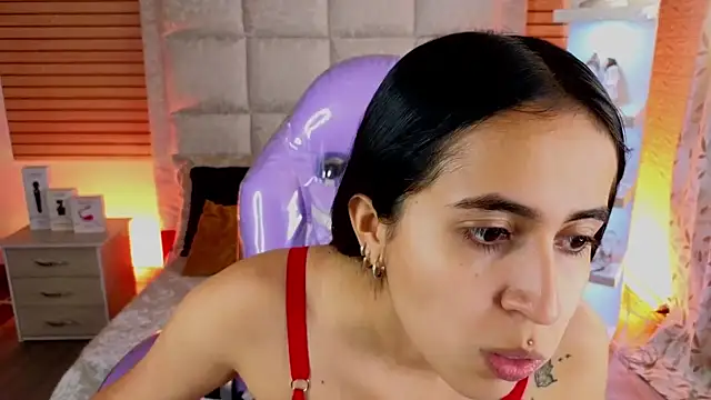 Mia Fischer online show from June 2026 12:04:01 PM