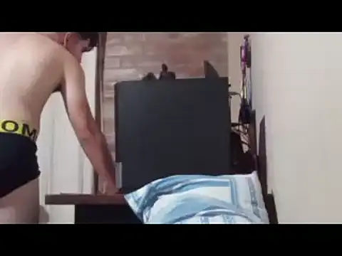 Snapshot of enzis3 chatting on December 2024 10:45:01 PM enzis3 online show from December 2024 10:45:01 PM