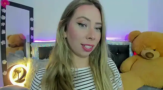 JanneKim online show from January 2025 09:20:01 PM