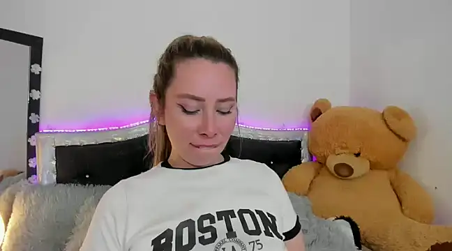 JanneKim online show from February 2025 12:31:02 AM