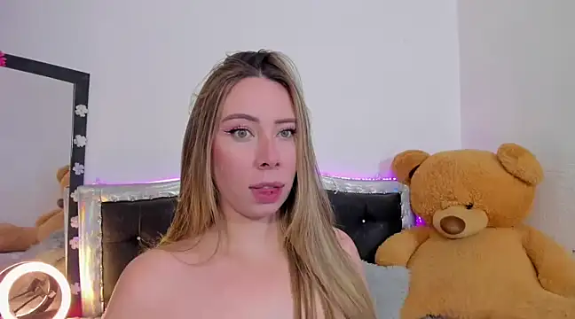 JanneKim online show from March 2025 06:05:02 PM