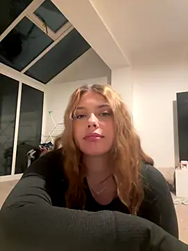 Krystal Tx online show from September 2025 08:10:01 PM