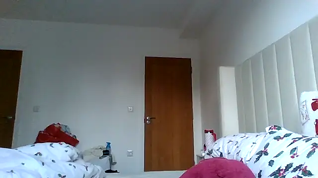 Krystal Tx online show from November 2025 02:50:02 PM