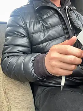 AlexGWoW online show from April 2026 07:09:01 AM