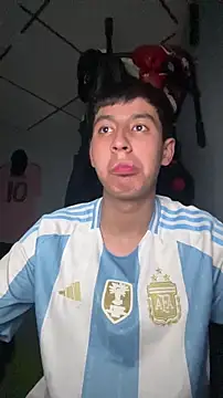 Stiven 017 online show from April 2026 04:43:02 AM