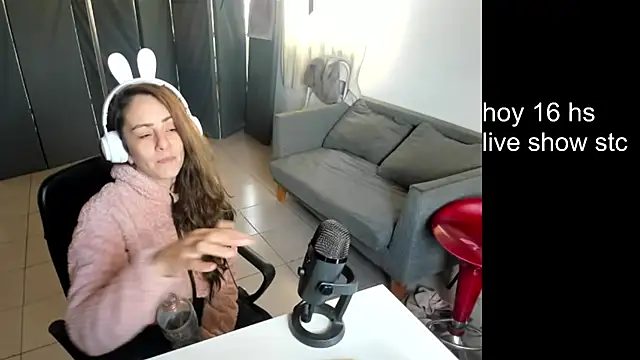 jessiburningheels online show from March 2025 02:12:01 PM