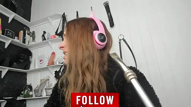 jessiburningheels online show from September 2025 10:48:01 AM