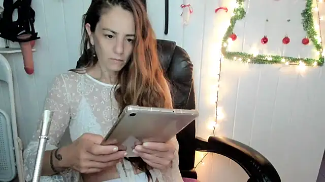 jessiburningheels online show from December 2025 09:14:01 AM