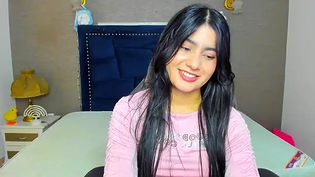 Snapshot of MaiteFlores chatting on May 2026 02:13:01 PM MaiteFlores online show from May 2026 02:13:01 PM