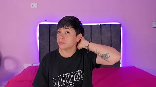 AbbySmiitth  online show from January 2025 12:24:01 PM