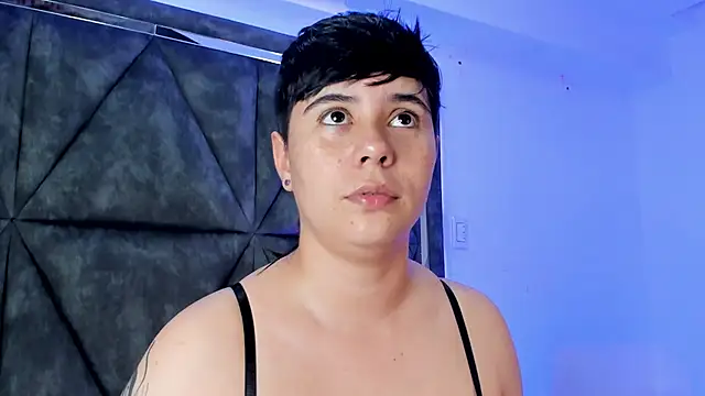 AbbySmiitth  online show from April 2026 10:05:01 PM