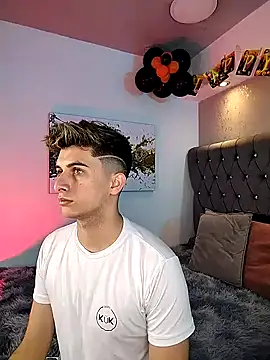 MrWilliseo online show from October 2025 08:11:02 PM