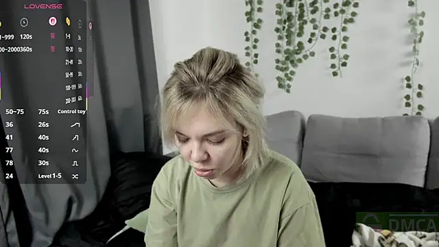 whoa-hoa-hoa-hoa-hoa online show from October 2025 09:46:01 PM