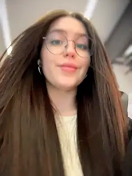 meow girl online show from April 2026 02:58:02 PM