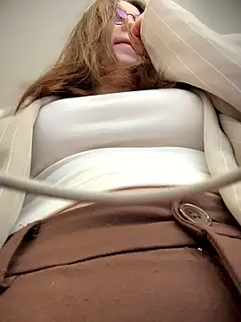 meow girl online show from May 2026 01:39:01 PM