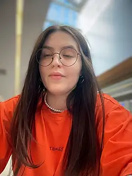 meow girl online show from June 2026 09:40:02 AM
