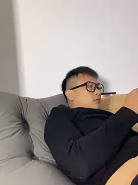 Snapshot of lixiaoshuai8 chatting on March 2025 04:46:01 AM lixiaoshuai8 online show from March 2025 04:46:01 AM