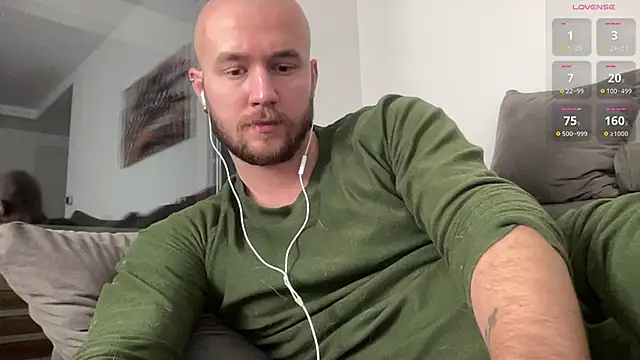 Snapshot of cute_mark chatting on December 2024 04:26:02 AM cute mark online show from December 2024 04:26:02 AM