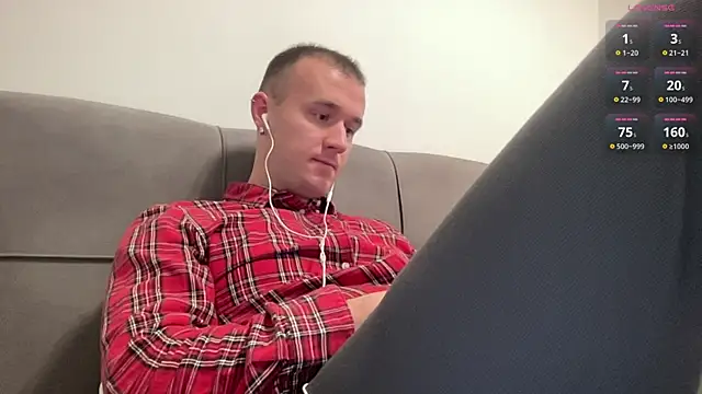 Snapshot of cute_mark chatting on January 2025 04:21:01 PM cute mark online show from January 2025 04:21:01 PM