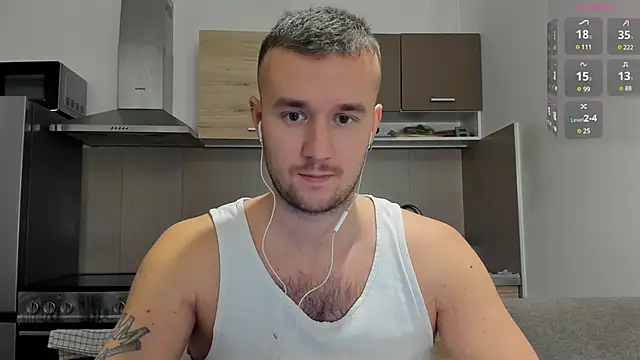 Snapshot of cute_mark chatting on February 2025 07:42:02 PM cute mark online show from February 2025 07:42:02 PM