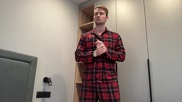 Snapshot of cute_mark chatting on September 2025 03:02:01 PM cute mark online show from September 2025 03:02:01 PM